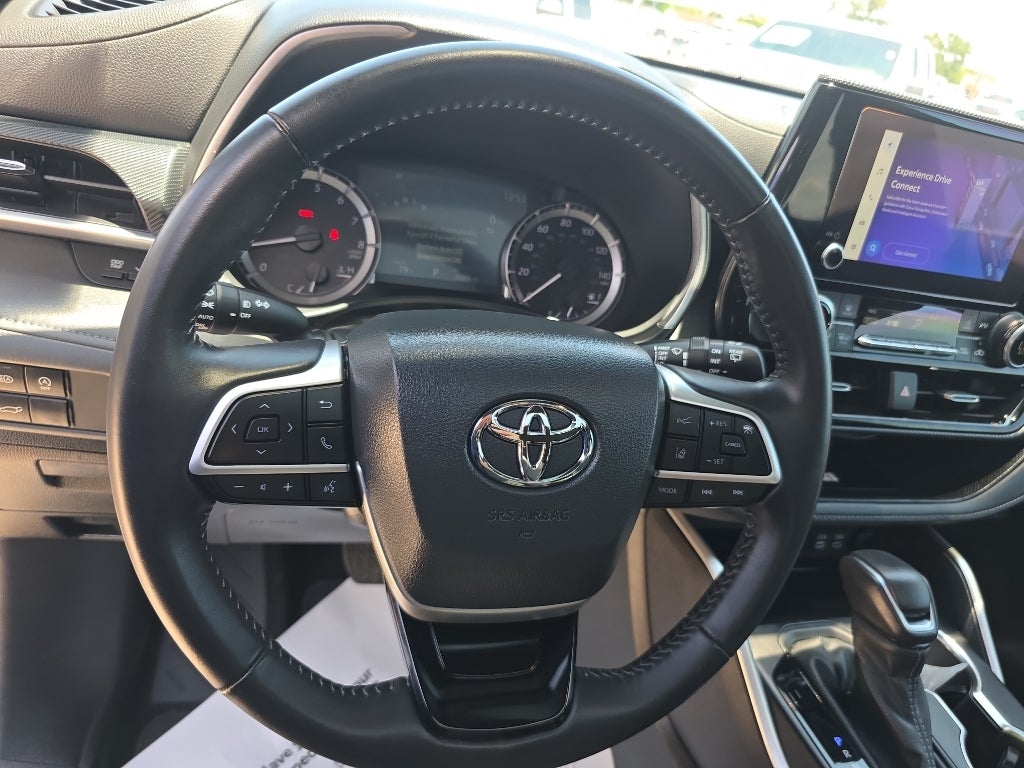 2024 Toyota Highlander Base