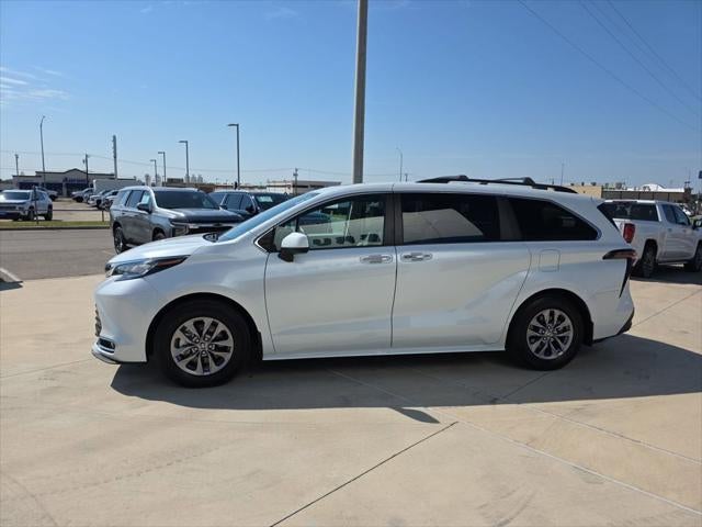 2023 Toyota Sienna XLE