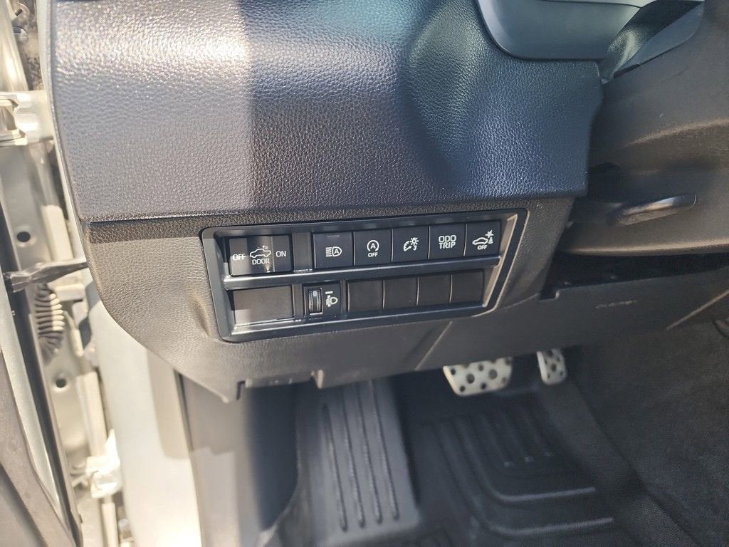 2022 Toyota Tundra 2WD SR5