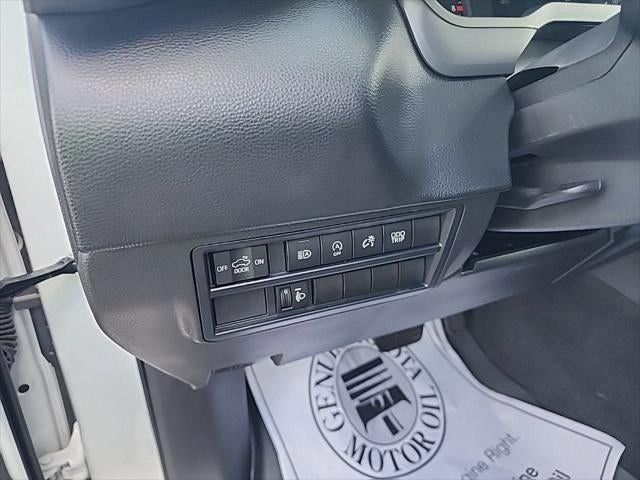 2022 Toyota Tundra 4WD SR5