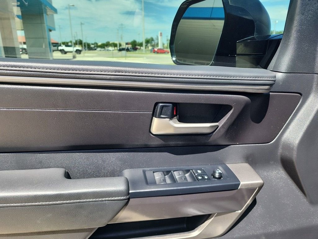 2023 Toyota Tundra 4WD SR5