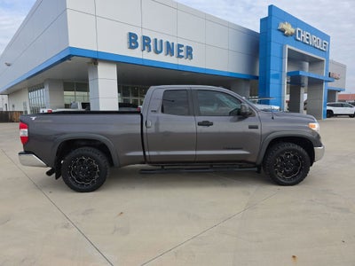 2017 Toyota Tundra 4WD SR5