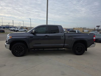 2017 Toyota Tundra 4WD SR5