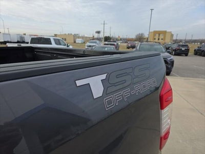 2017 Toyota Tundra 4WD SR5