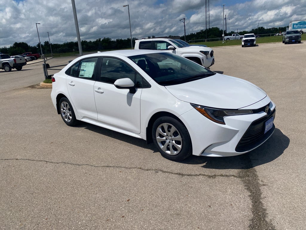 2026 Toyota Corolla LE