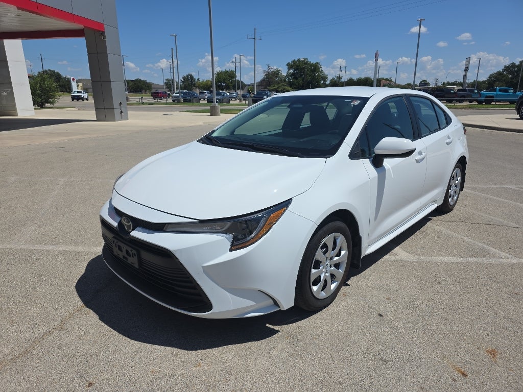 2026 Toyota Corolla LE