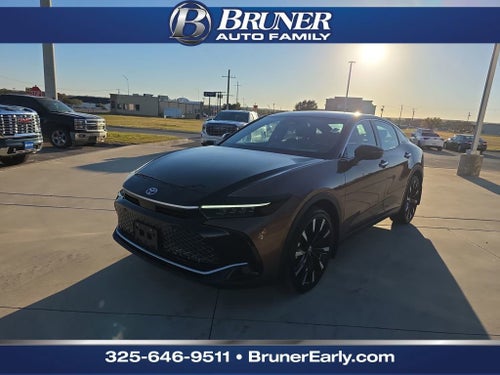 2024 Toyota Crown Platinum