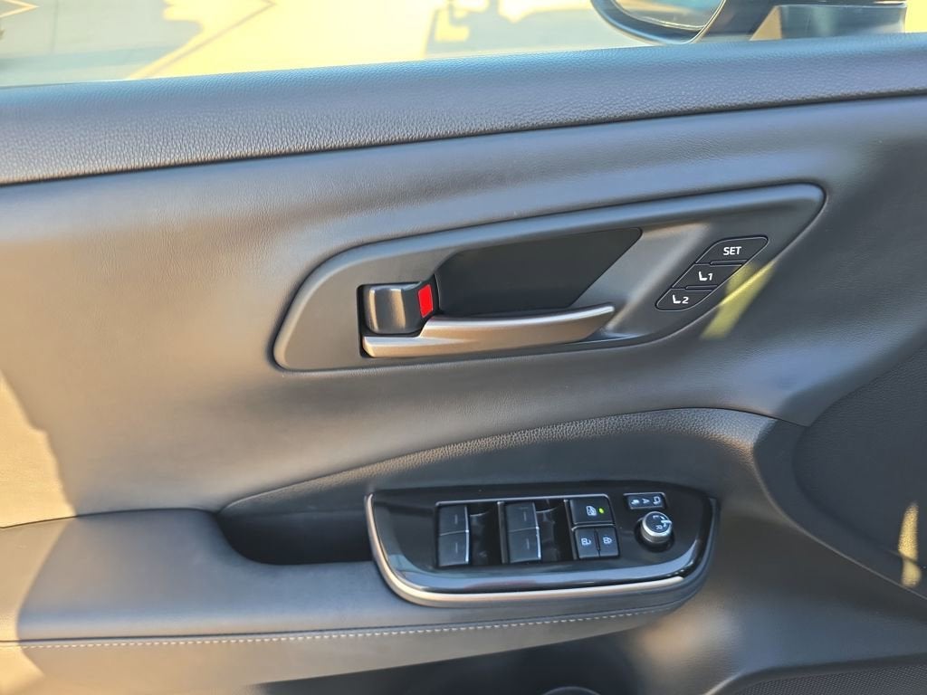 2024 Toyota Crown Platinum