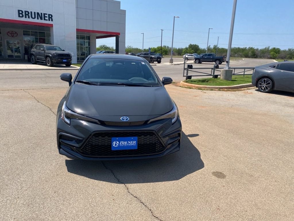 2025 Toyota Corolla SE