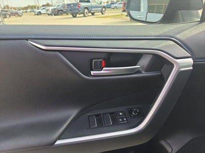 2019 Toyota RAV4 Hybrid XSE