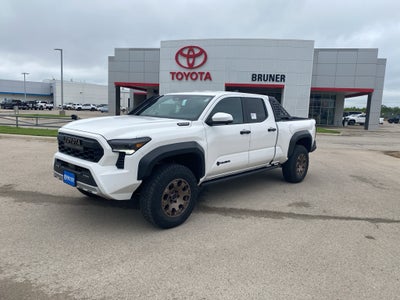 2026 Toyota Tacoma i-FORCE MAX Trailhunter