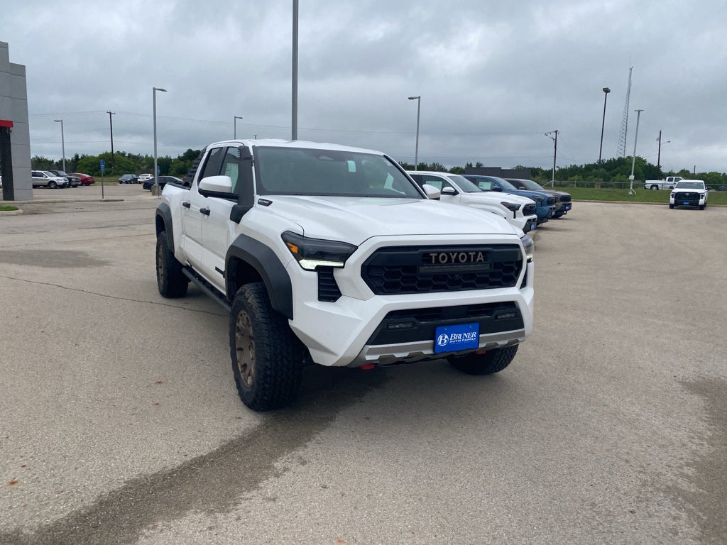 2026 Toyota Tacoma i-FORCE MAX Trailhunter