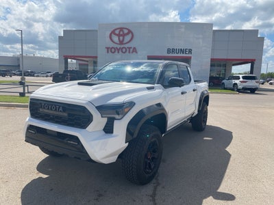 2026 Toyota Tacoma i-FORCE MAX Tacoma TRD Pro
