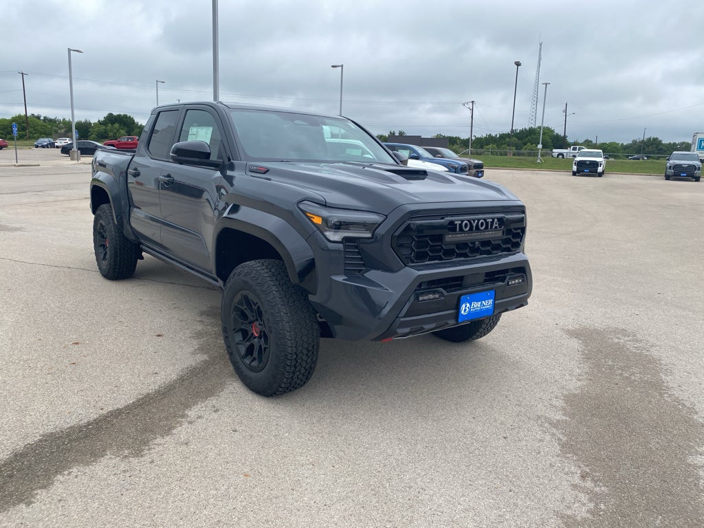2026 Toyota Tacoma i-FORCE MAX TRD Pro