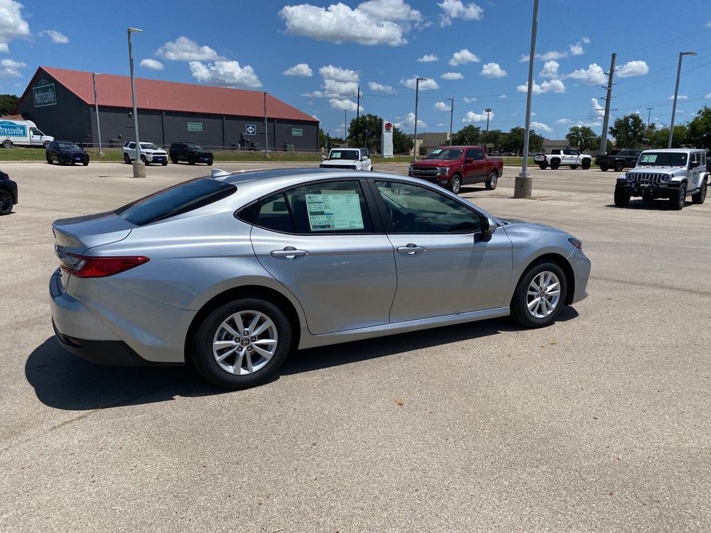 2026 Toyota Camry Hybrid LE
