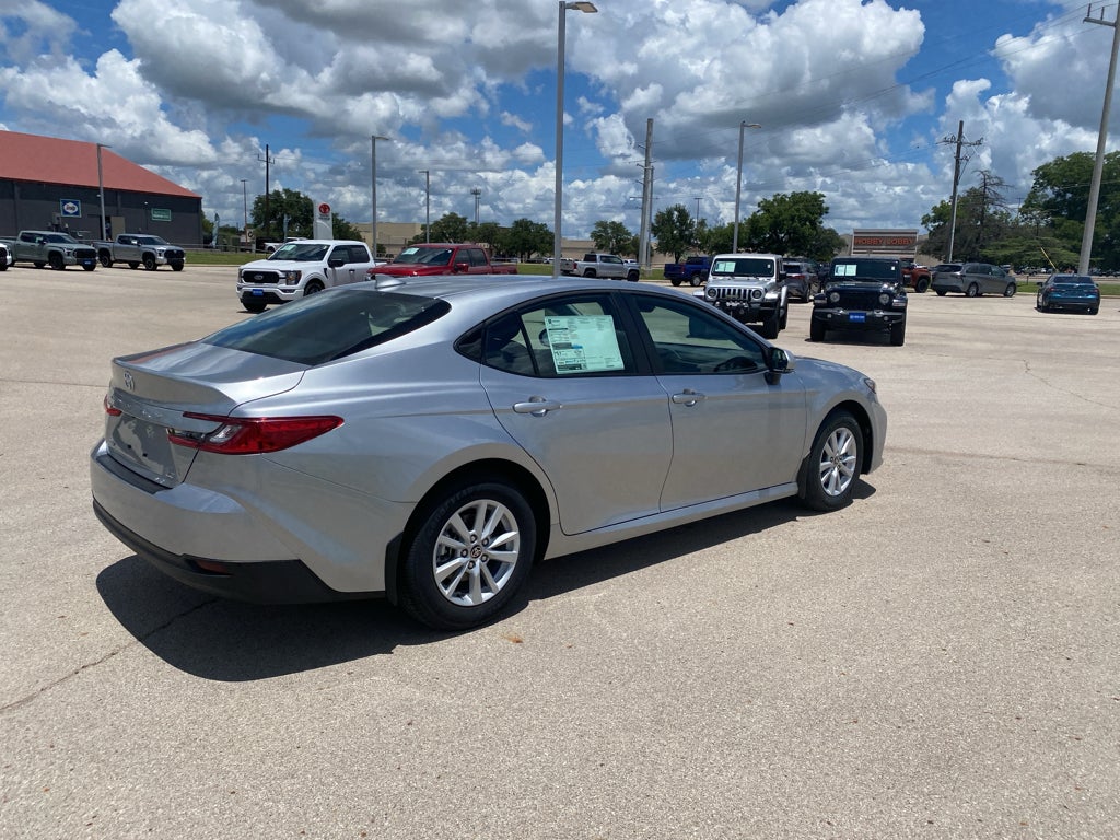 2026 Toyota Camry Hybrid LE