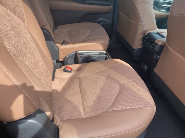 2026 Toyota Grand Highlander Hybrid MAX Platinum