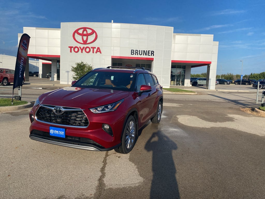 2026 Toyota Highlander Platinum