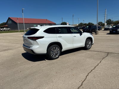 2026 Toyota Highlander Platinum