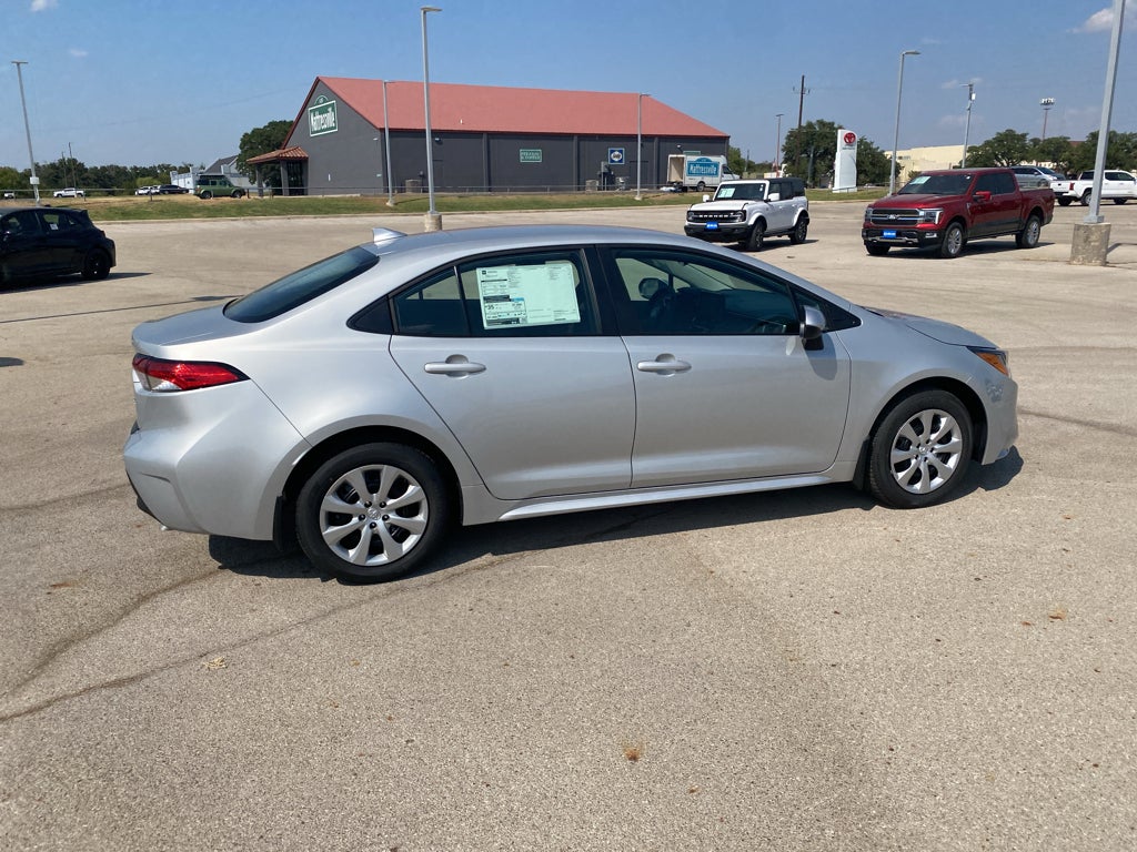 2026 Toyota Corolla LE