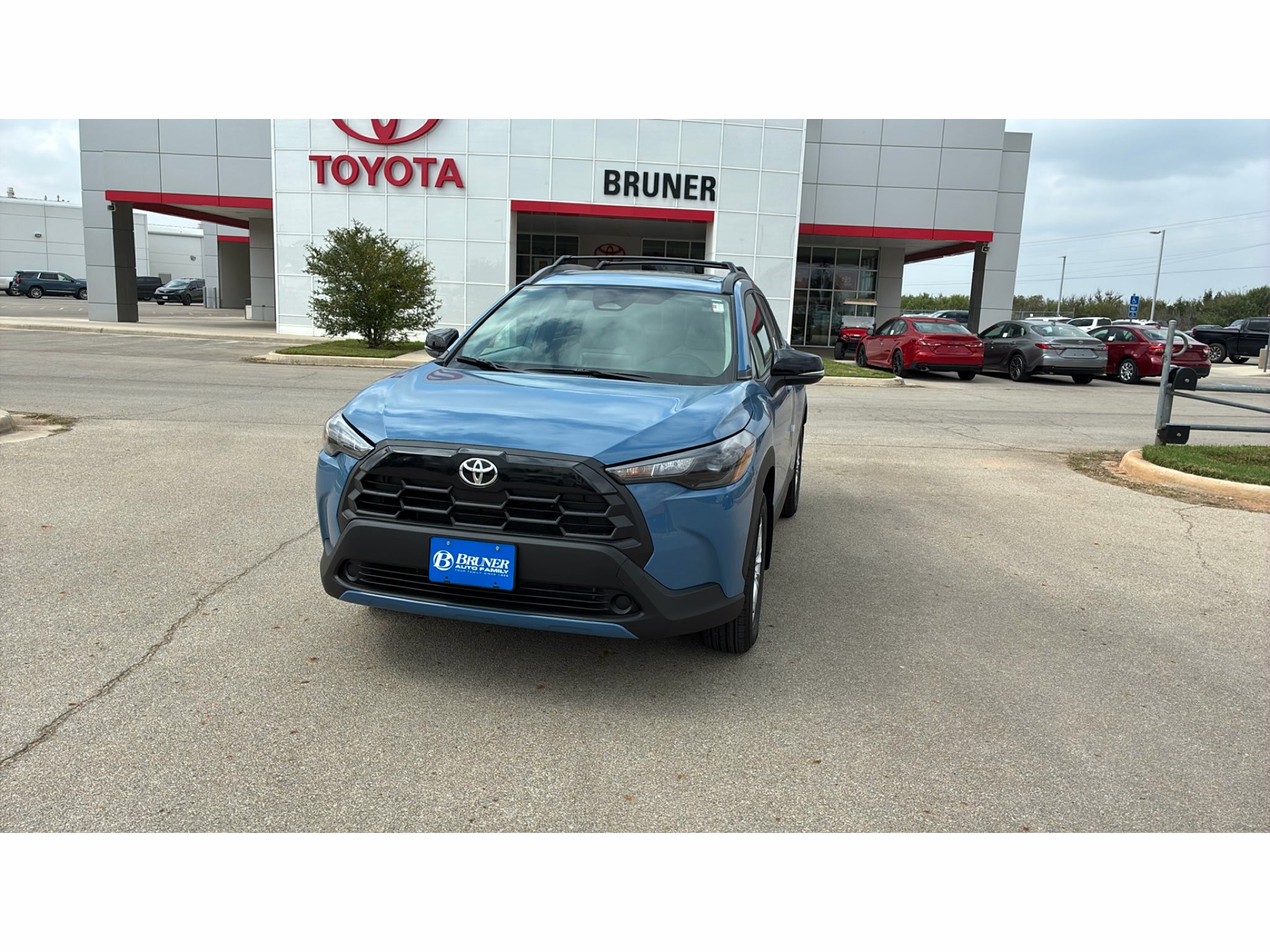 2026 Toyota Corolla Cross LE