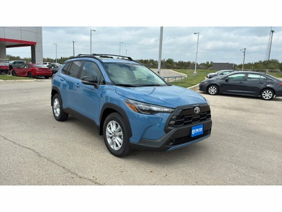 2026 Toyota Corolla Cross LE