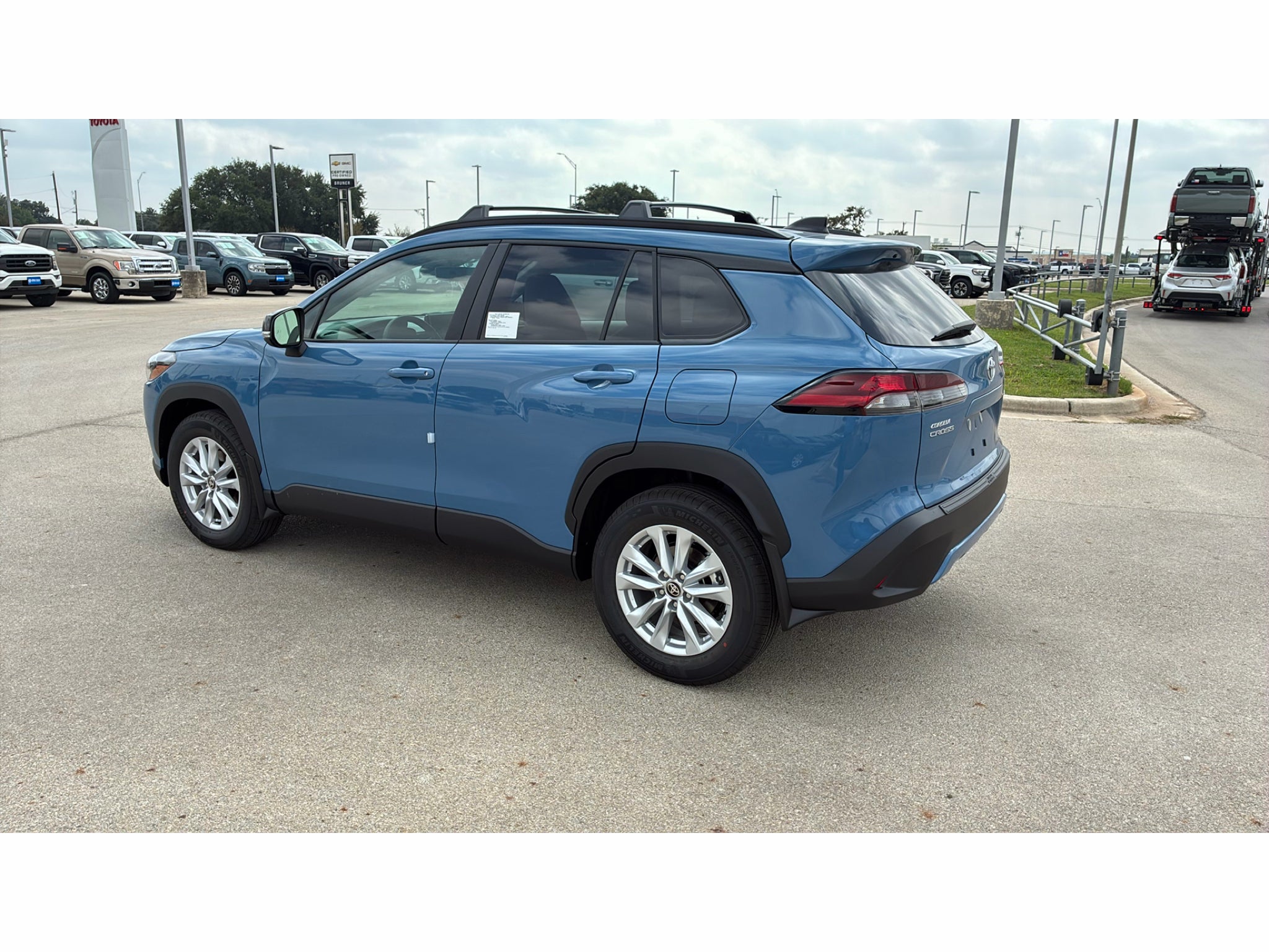 2026 Toyota Corolla Cross LE
