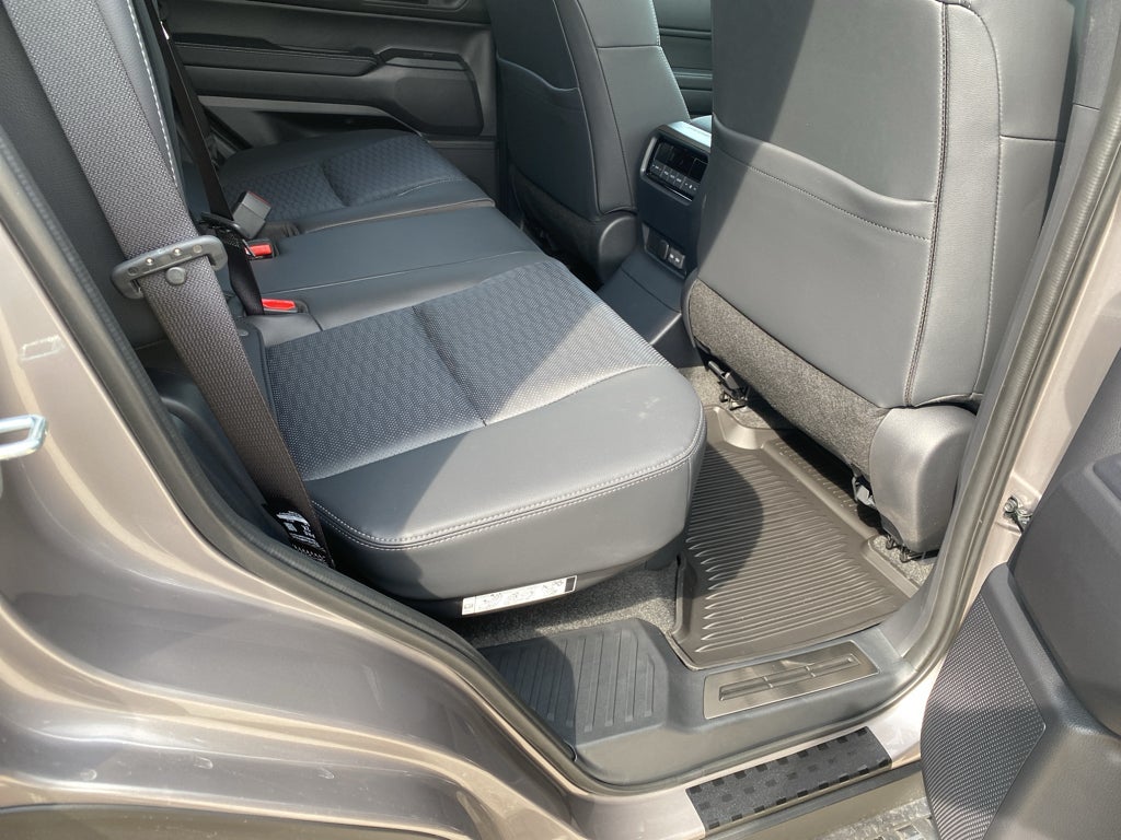 2026 Toyota Land Cruiser 4WD (Natl)