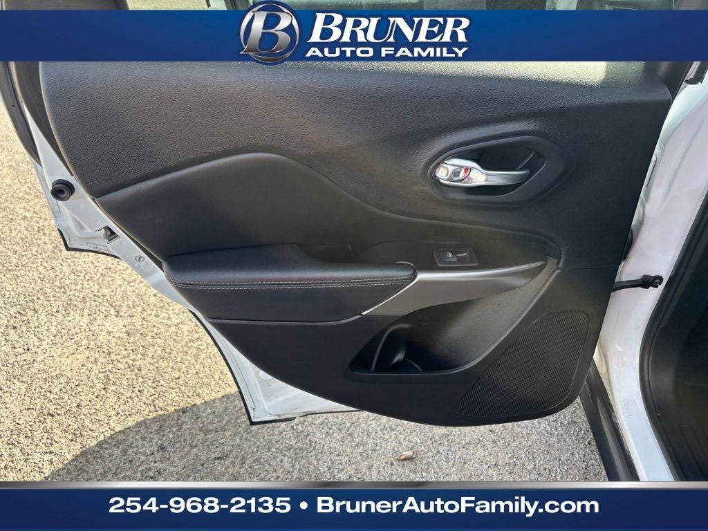 2021 Jeep Cherokee Latitude Lux FWD