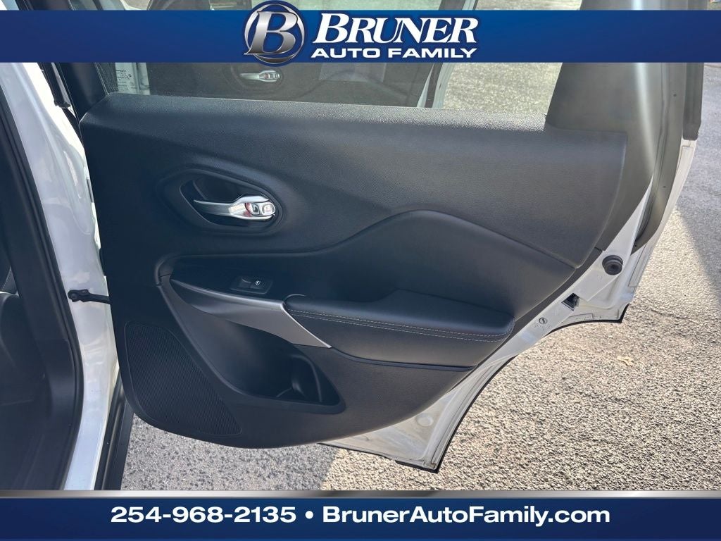 2021 Jeep Cherokee Latitude Lux FWD