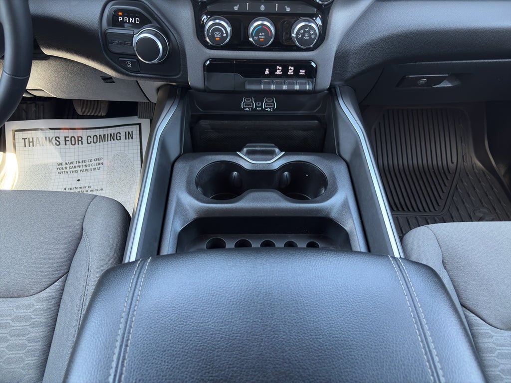 2025 RAM 1500 Lone Star Quad Cab 4x2 6'4' Box