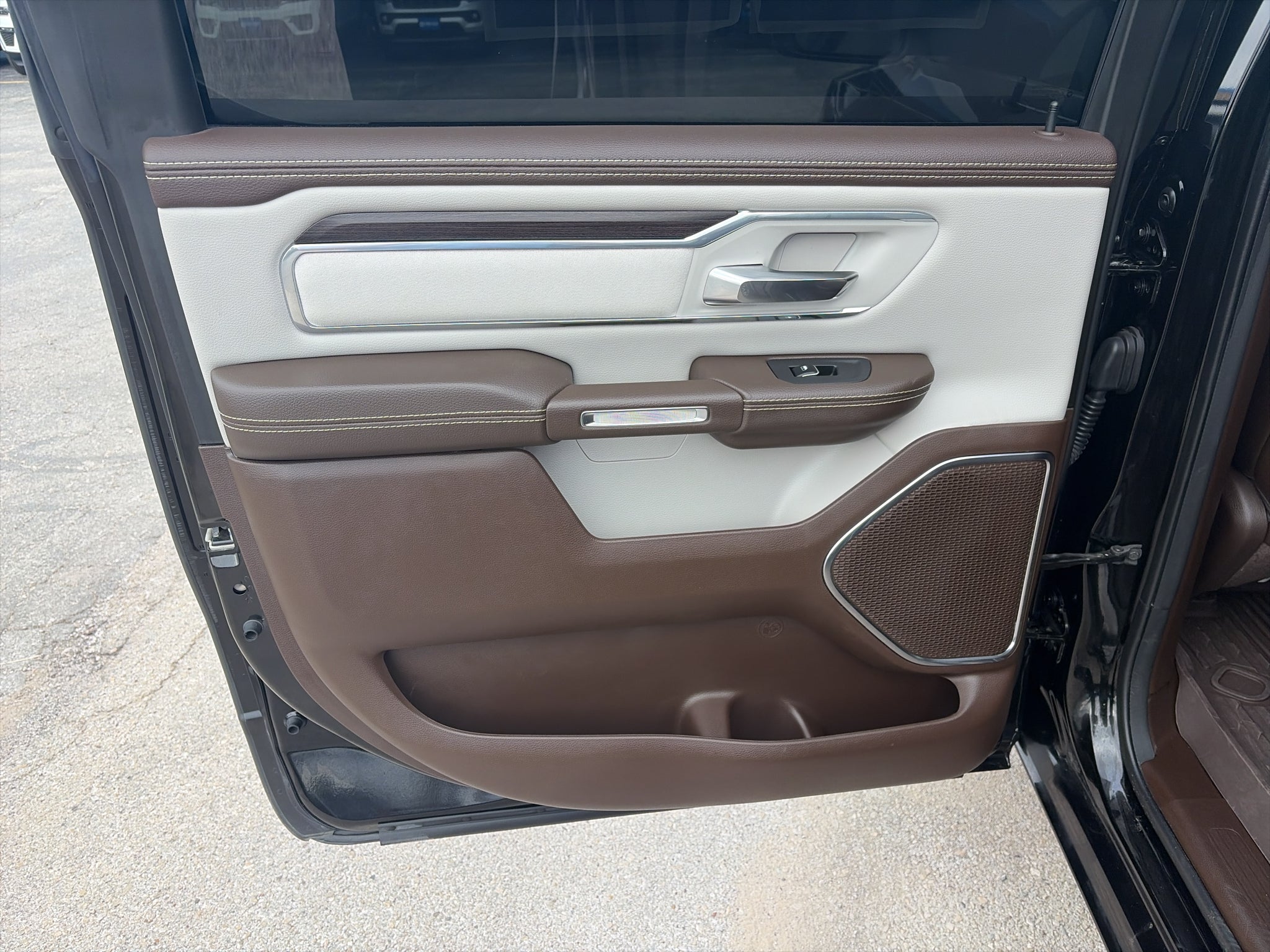 2025 RAM 1500 Laramie Crew Cab 4x4 5'7' Box