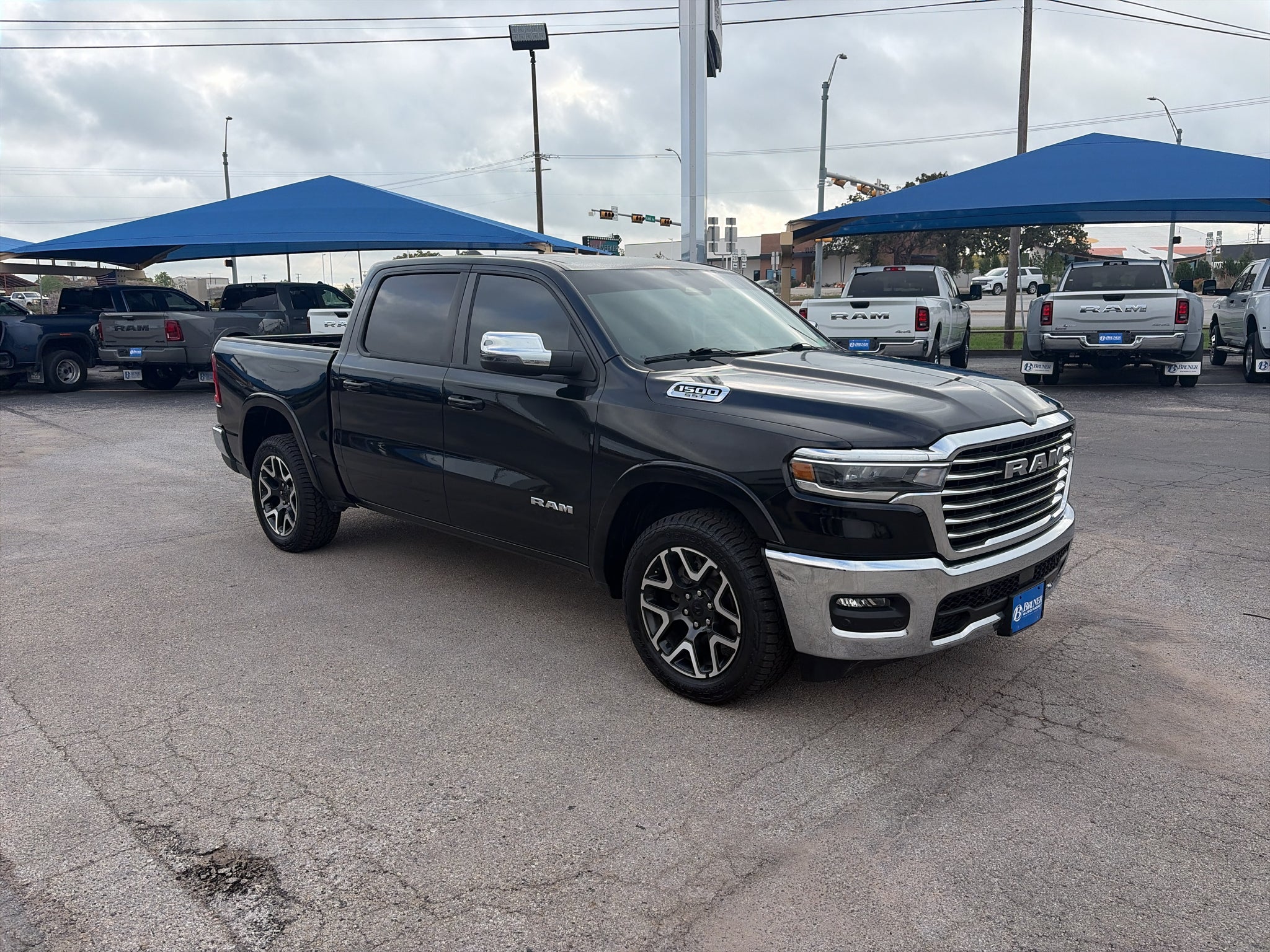 2025 RAM 1500 Laramie Crew Cab 4x4 5'7' Box