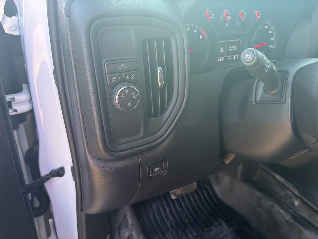 2026 Chevrolet Silverado 2500 HD Crew Cab, Long Bed, WT, RWD