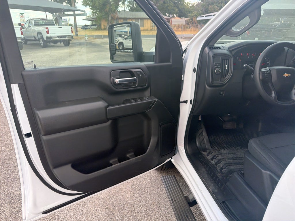 2026 Chevrolet Silverado 2500 HD Crew Cab, Long Bed, WT, RWD