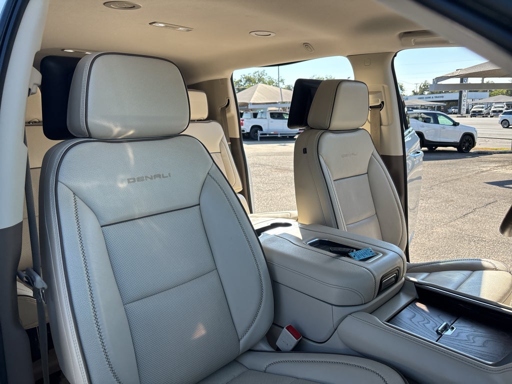 2024 GMC Yukon XL 4WD Denali