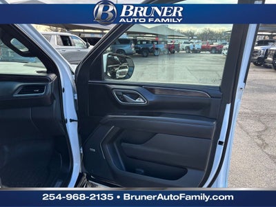 2023 Chevrolet Suburban 4WD LT