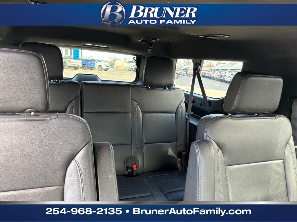 2023 Chevrolet Suburban 4WD LT