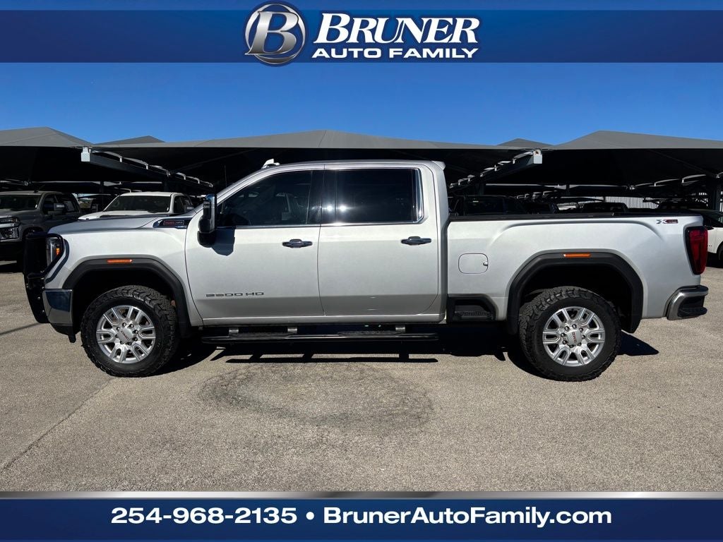 2023 GMC Sierra 2500HD 4WD Crew Cab Standard Bed SLT