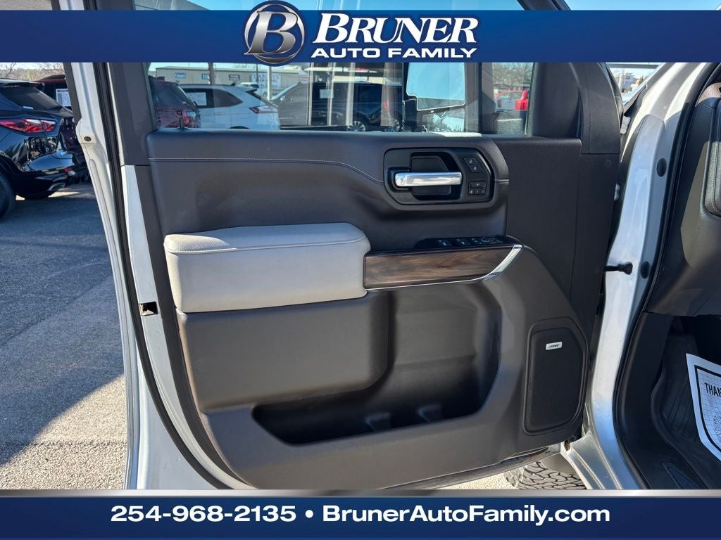 2023 GMC Sierra 2500HD 4WD Crew Cab Standard Bed SLT