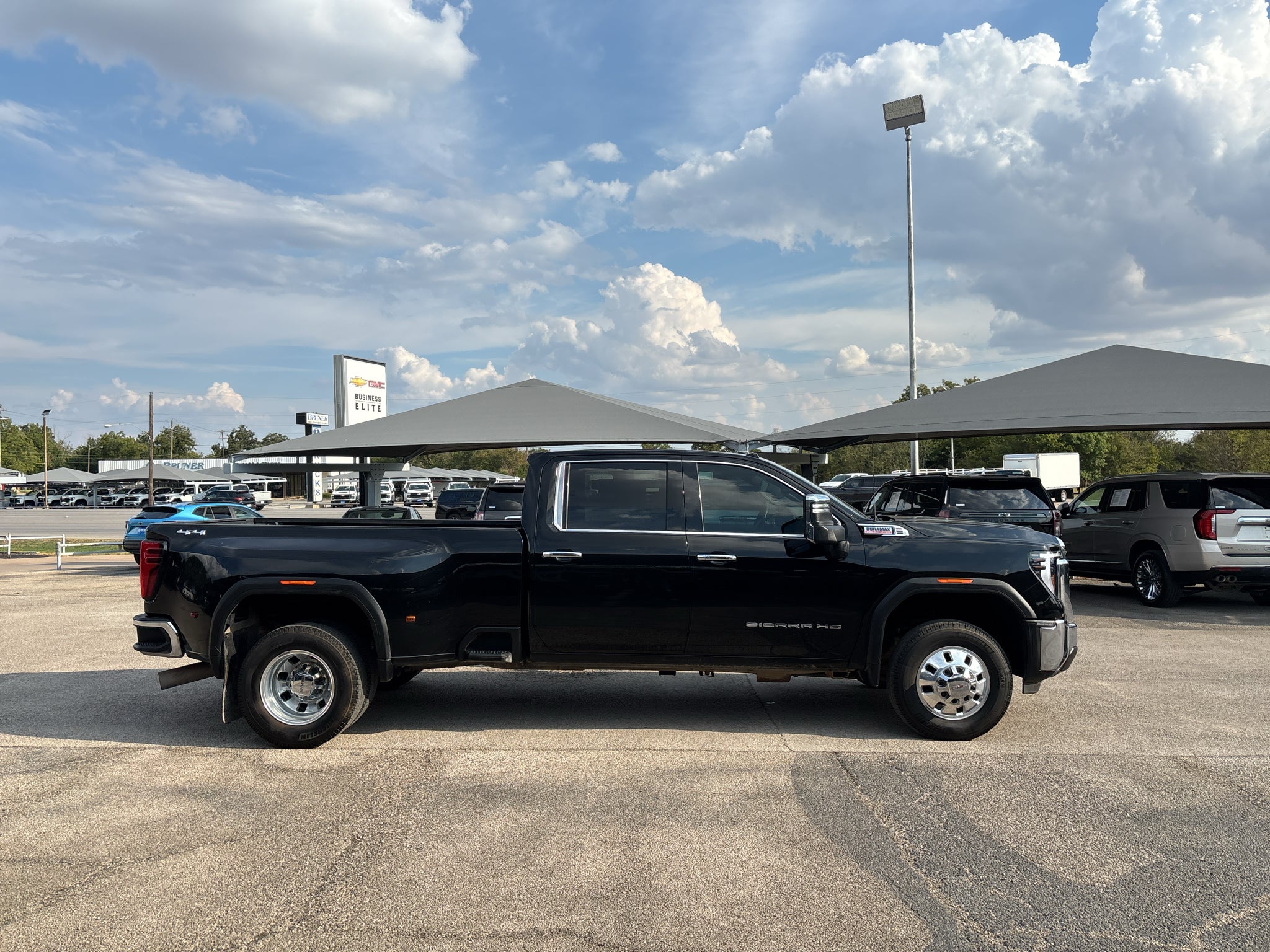 2024 GMC Sierra 3500HD 4WD Crew Cab Long Bed SLT
