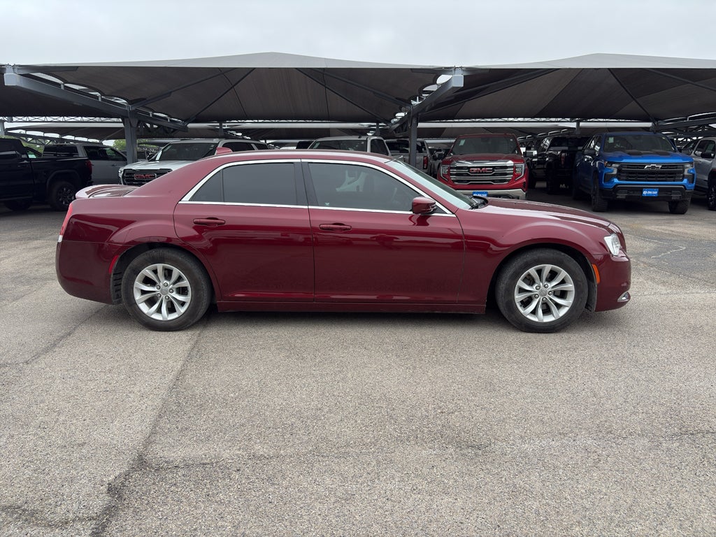 2016 Chrysler 300 Limited