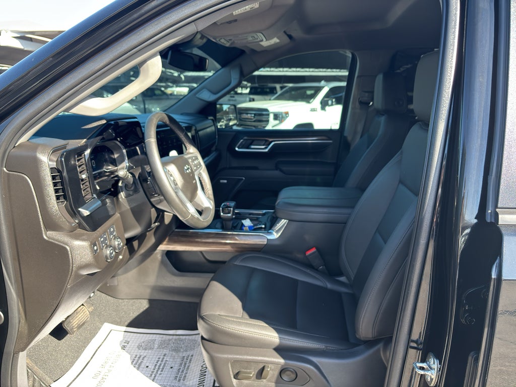 2025 Chevrolet Silverado 1500 4WD Crew Cab Short Bed RST