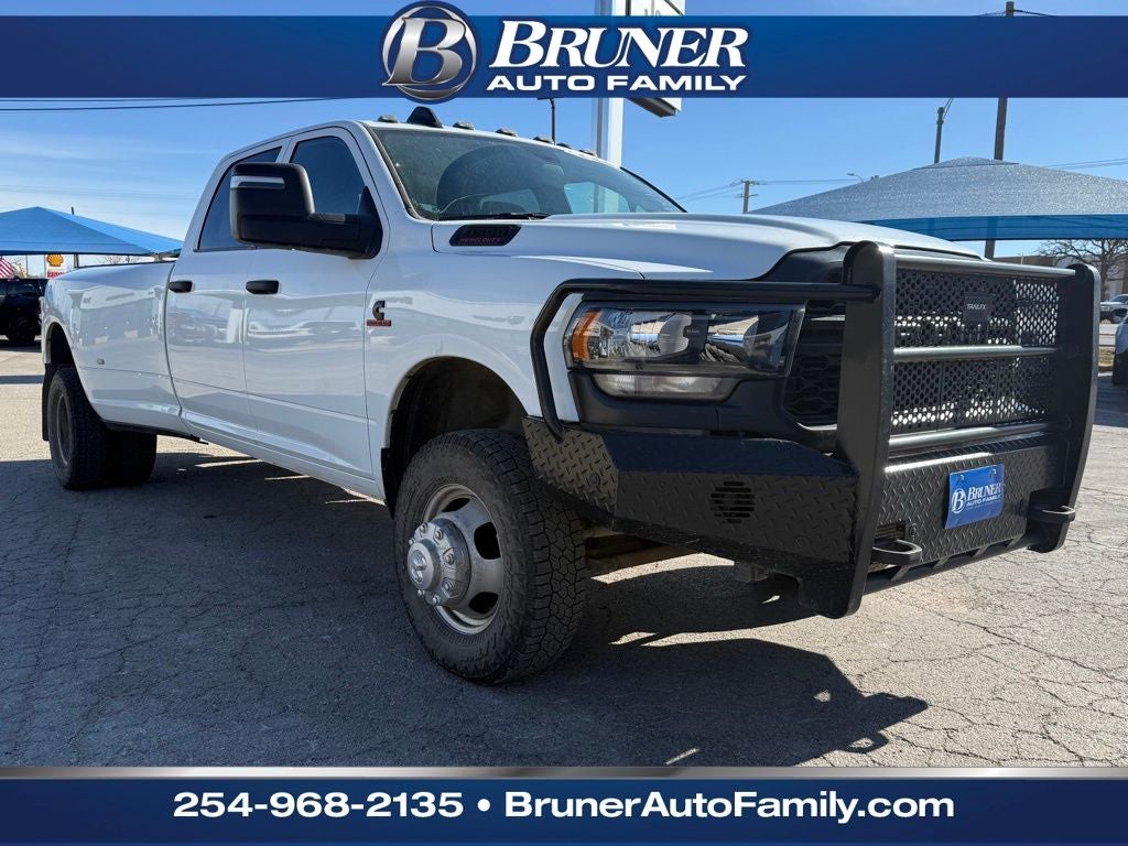2024 RAM 3500 Tradesman Crew Cab 4x4 8' Box
