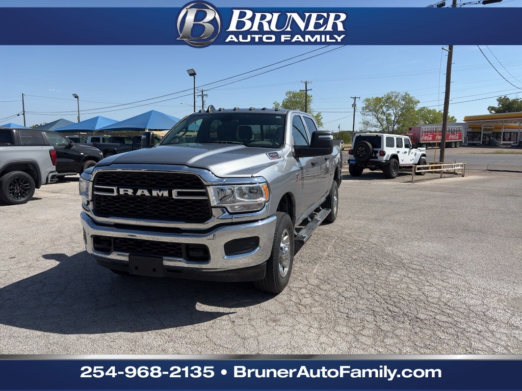 2024 RAM 2500 Tradesman Crew Cab 4x4 6'4' Box