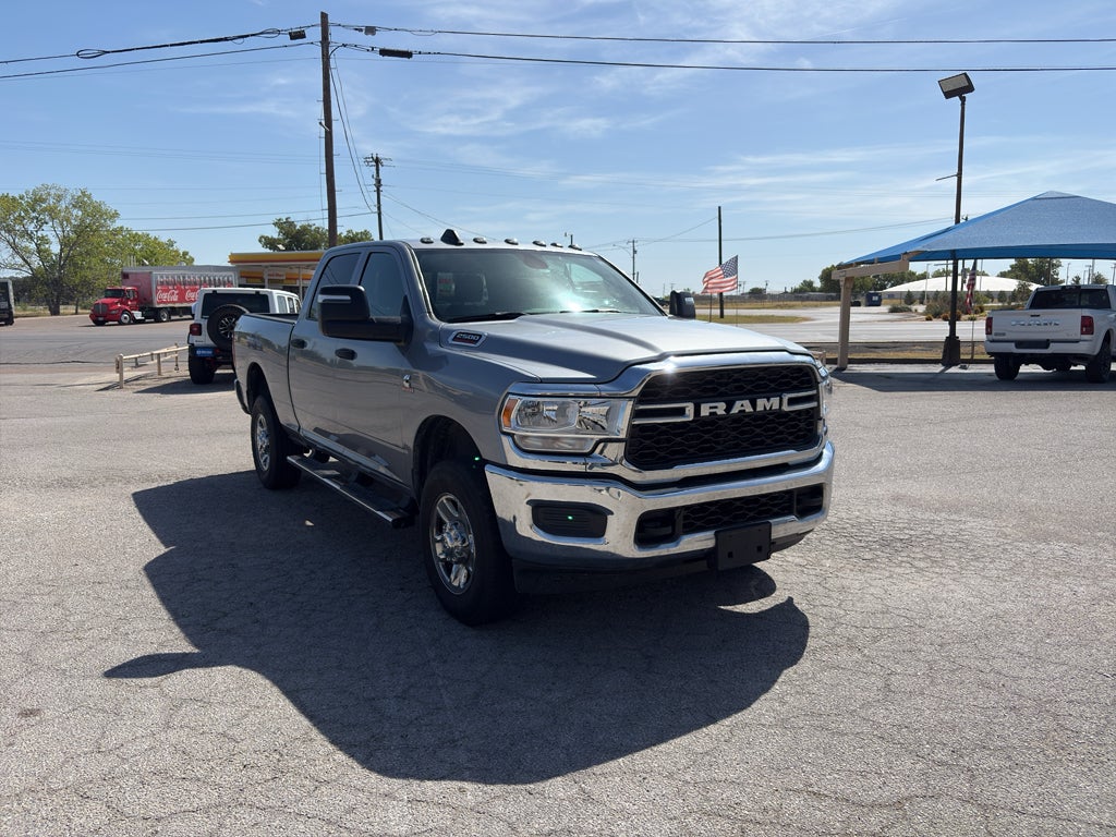 2024 RAM 2500 Tradesman Crew Cab 4x4 6'4' Box