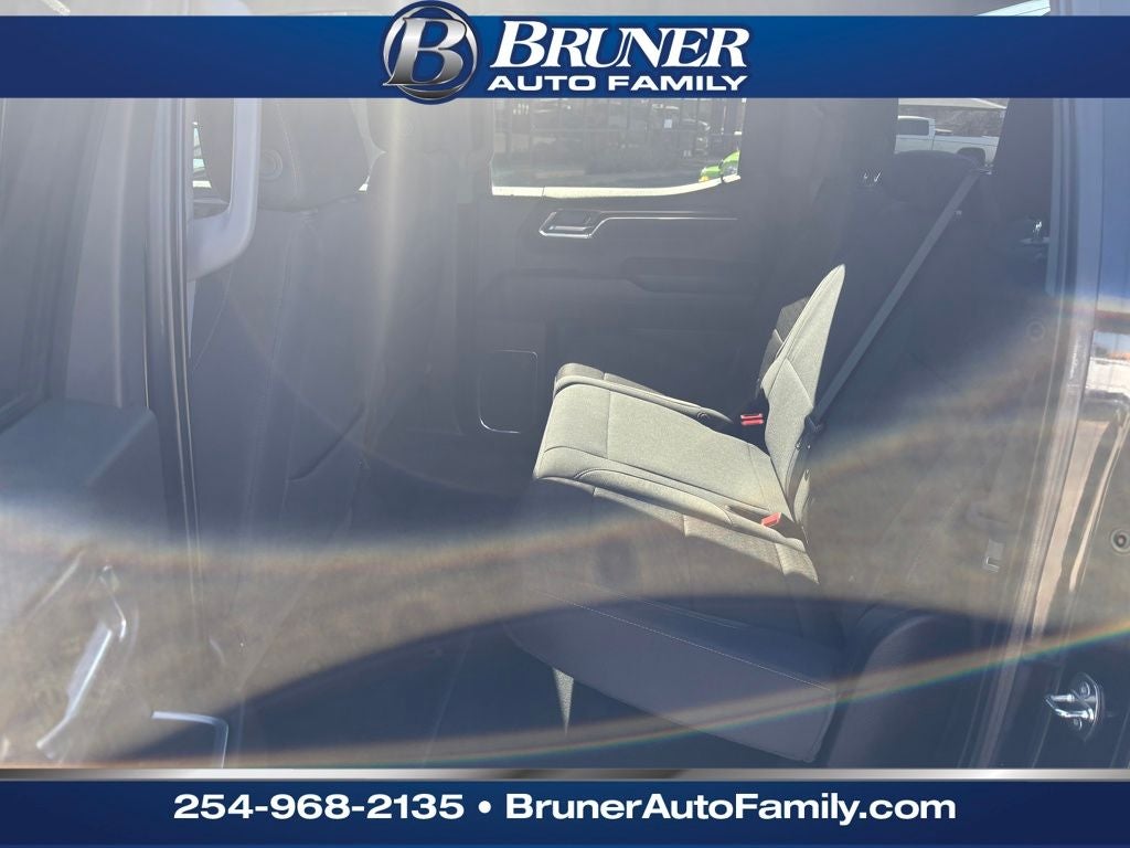 2024 Chevrolet Silverado 1500 4WD Crew Cab Short Bed LT