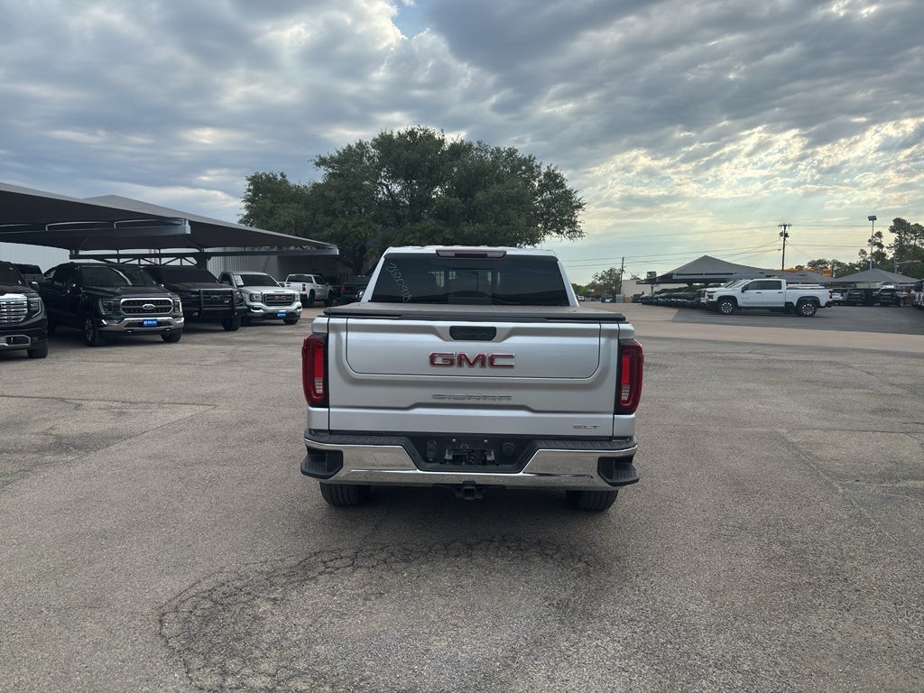 2021 GMC Sierra 1500 4WD Crew Cab Short Box SLT