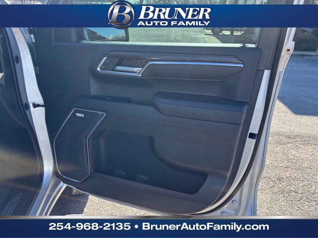 2022 GMC Sierra 1500 4WD Crew Cab Short Box Elevation