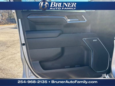 2022 GMC Sierra 1500 4WD Crew Cab Short Box Elevation